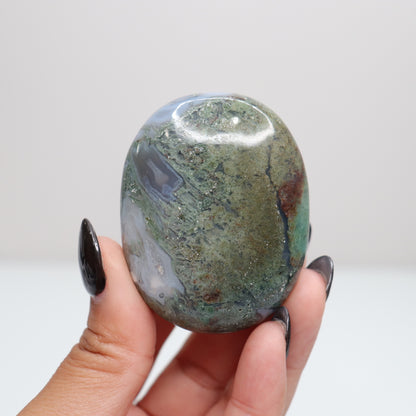 Moss Agate Palm Stone 32