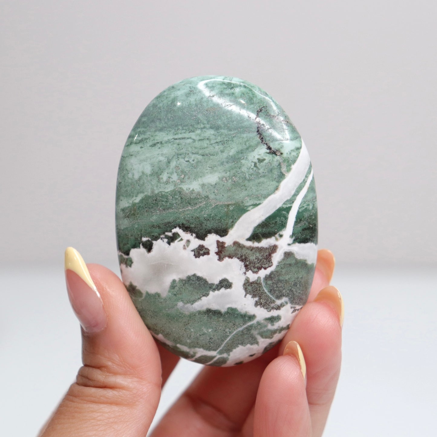 Green Sardonyx Palm Stone 12