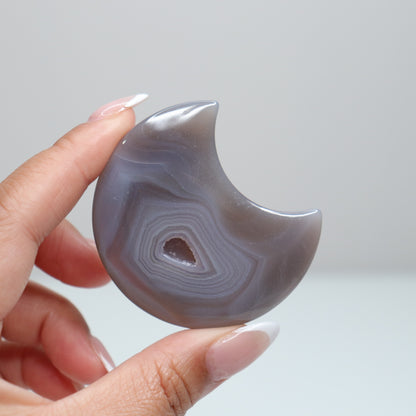 Druzy Agate Moon 46