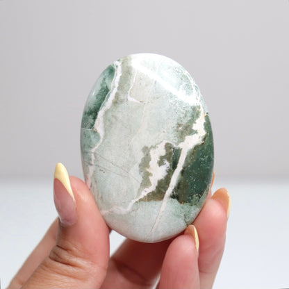 Green Sardonyx Palm Stone 7
