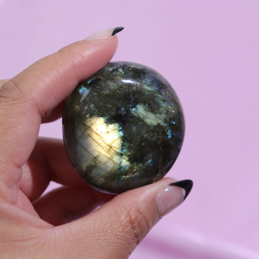 Labradorite Palm Stone | 7