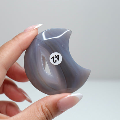 Druzy Agate Moon 42