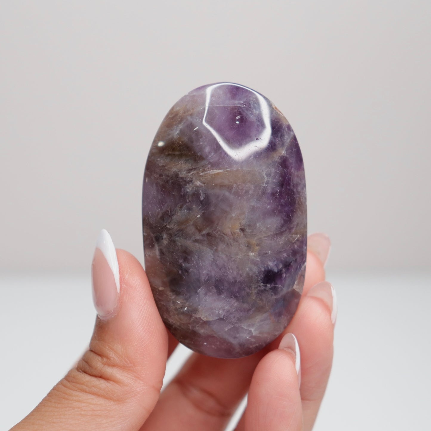 Dream Amethyst Palm Stone N