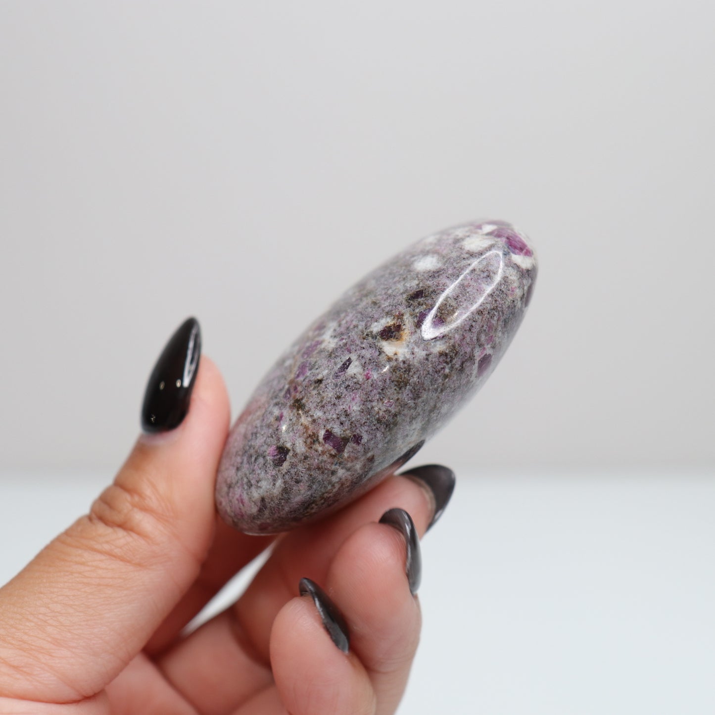 Ruby Albite Palm Stone 53