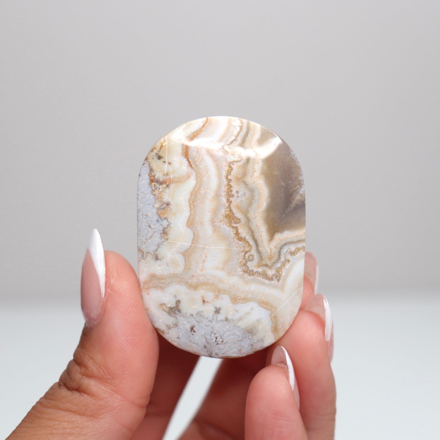 Mexican Lace Agate Palm Stone K