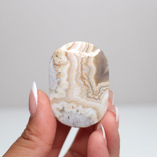 Mexican Lace Agate Palm Stone K